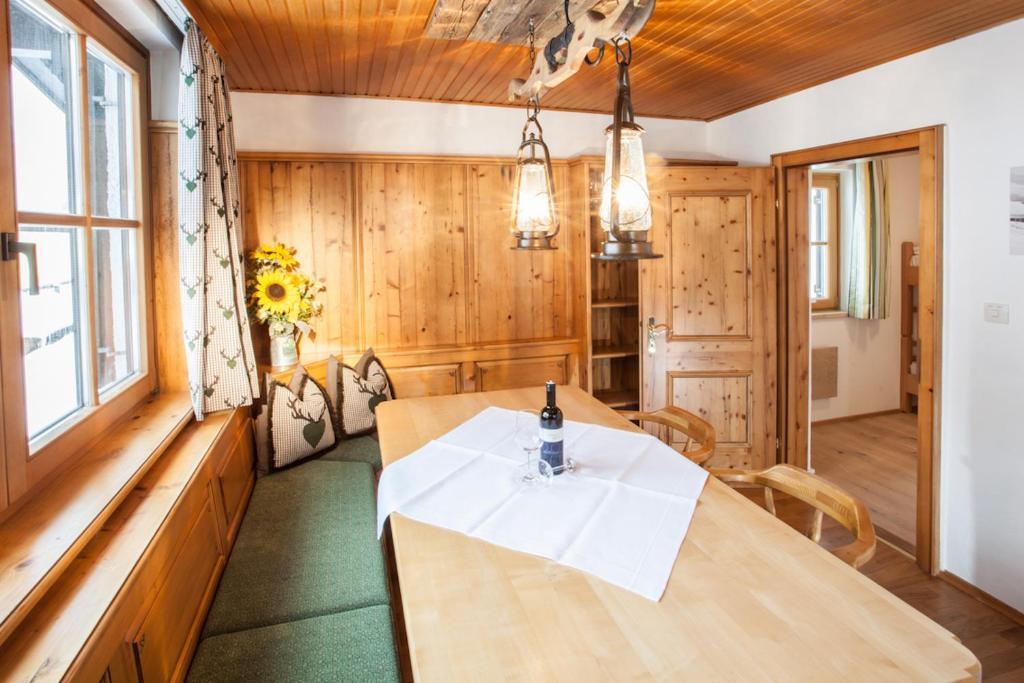 Chalet Appartement Alpenherz Saalbach-Hinterglemm Pokoj fotografie